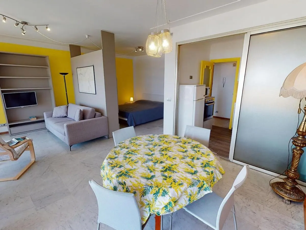 Lägenhet Studio Renove Face Mer Avec Terrasse A Menton, Proche Centre-Ville Et Plages - Fr-1-196-301